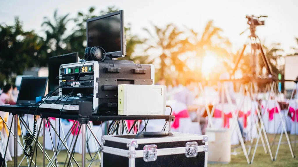 Equipo de sonido profesional ideal para discomóviles, música en vivo y celebraciones, ofrecido por Bodas&Eventos